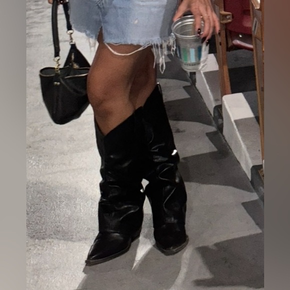 Crown Vintage Black Fold over Boots - Picture 13 of 13